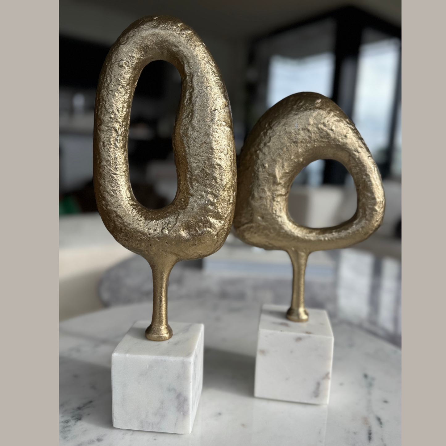 Duo de Sculptures Abstraites