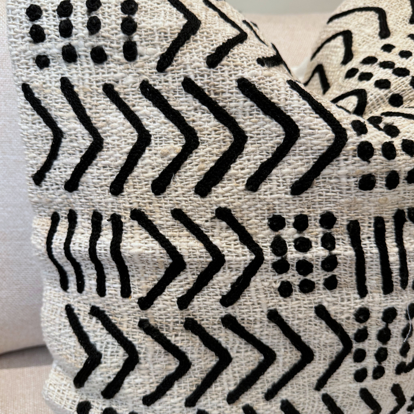 وسادة عرقية